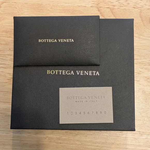 Bottega Veneta Box and Dust Bag Set - Picture 5 of 5
